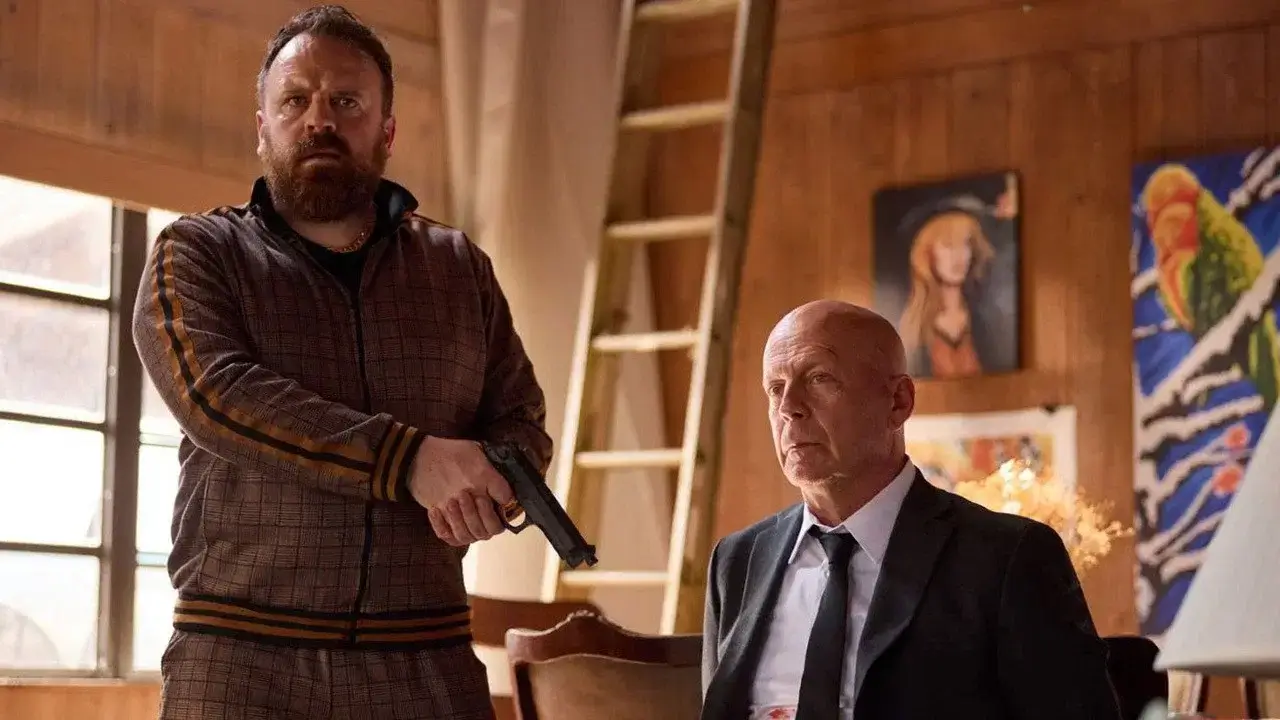 Sobreviva ao Jogo (Survive the Game, 2021) Crítica do Filme de Ação com Bruce Willis